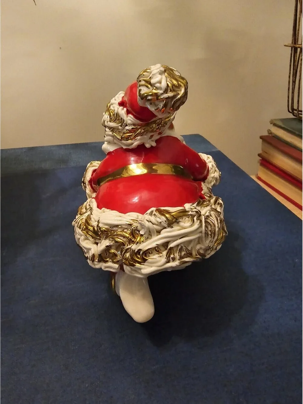 Johanna Calif. Pottery 1940s/1950s Spaghetti Santa with sleigh. 22k gold Accents